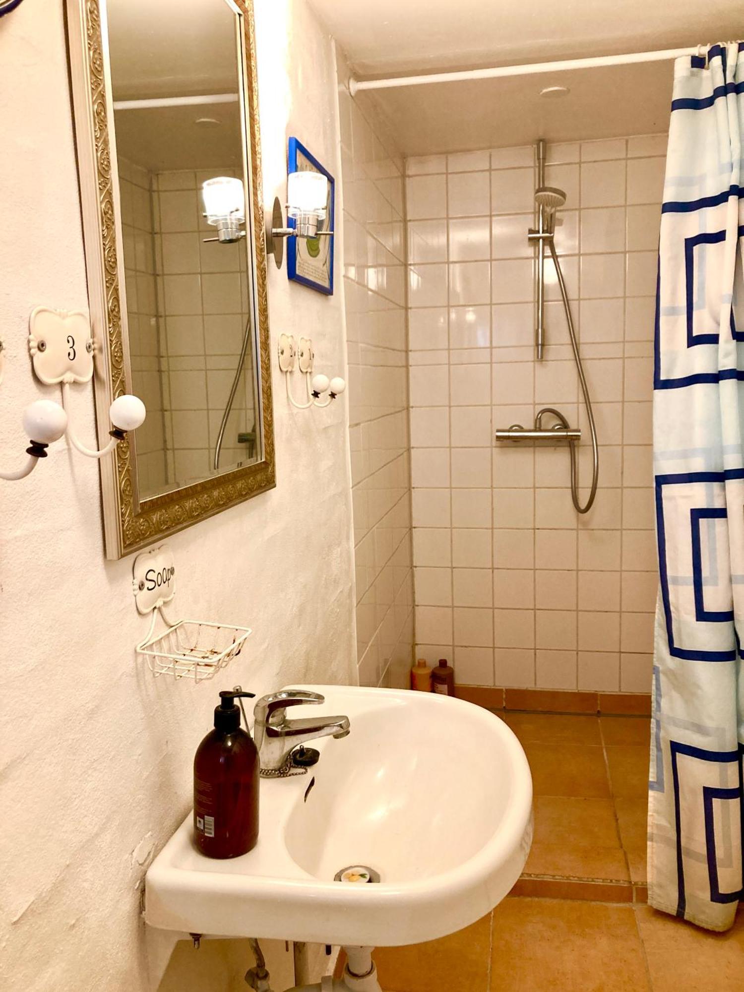 Den Gamle Skomager Hytte Ved Slotssoen Gråsten Kültér fotó